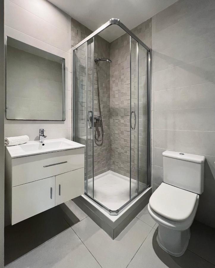 Stay U-Nique Apartments Sants Барселона Екстериор снимка