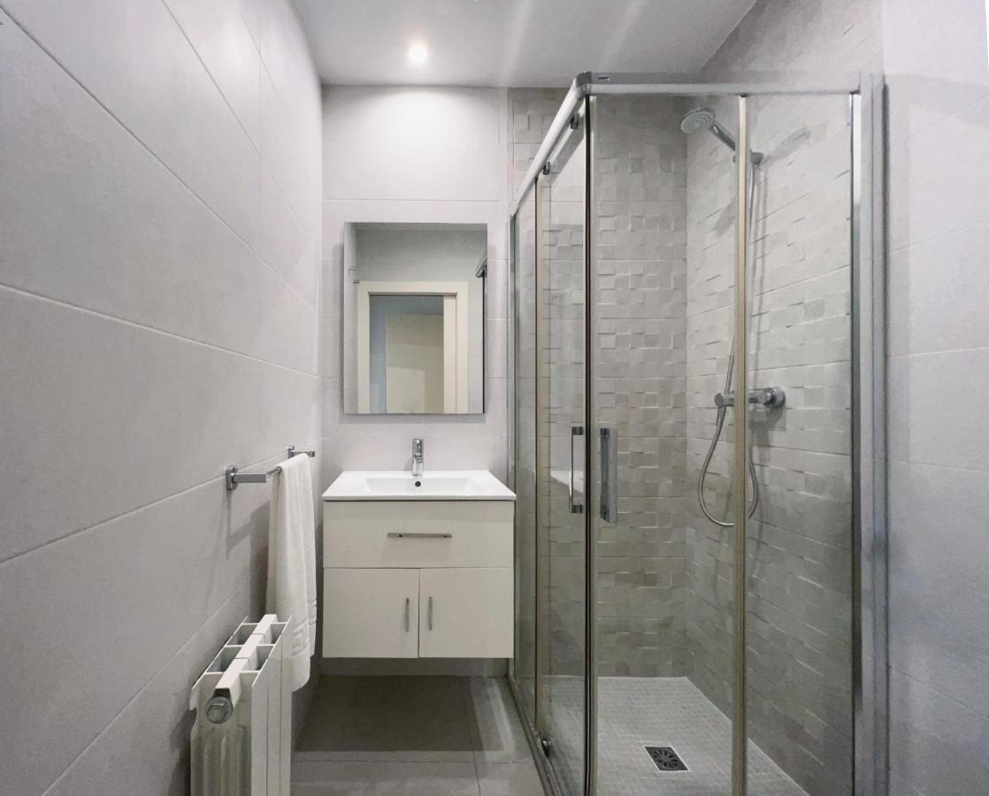 Stay U-Nique Apartments Sants Барселона Екстериор снимка